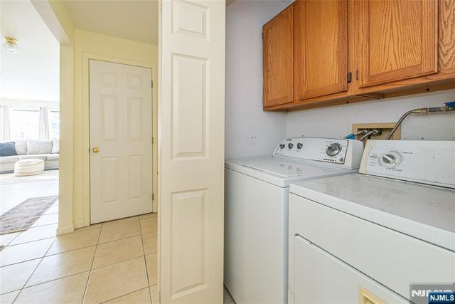 24 The Loop, Ringwood, NJ 07456