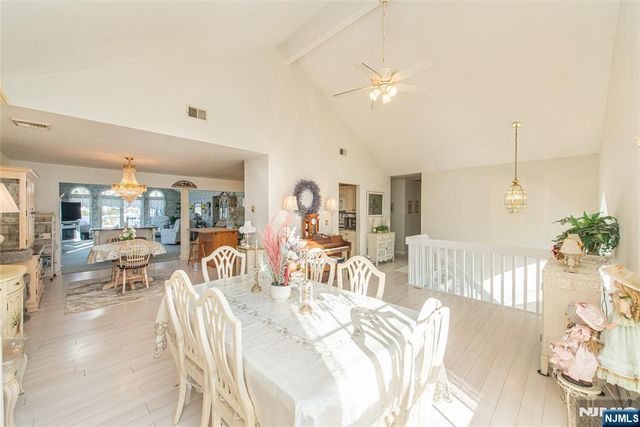 24 The Loop, Ringwood, NJ 07456