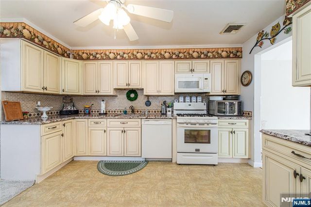 24 The Loop, Ringwood, NJ 07456