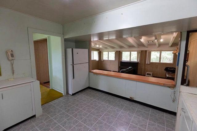 437 Hau Dr, Lanai City, HI 96763