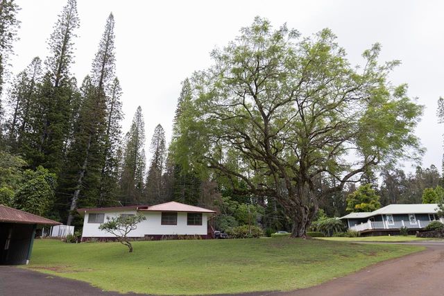 437 Hau Dr, Lanai City, HI 96763