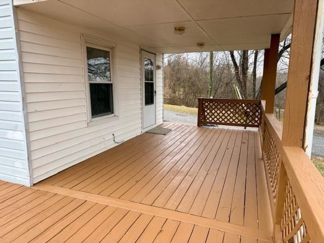 440 JERSEY ST, Staunton, VA 24401