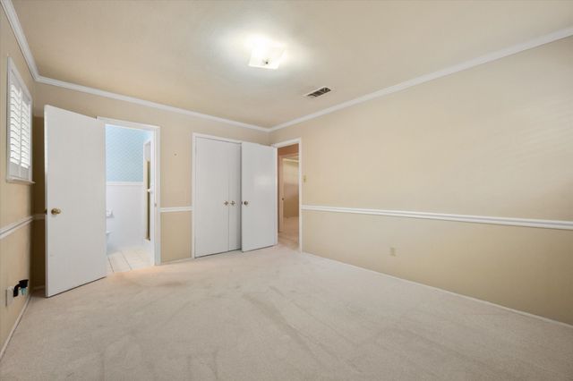 604 Waggoner Drive, Arlington, TX 76013