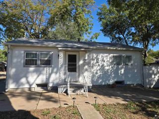 1002 NW 2nd Street, Abilene, KS 67410