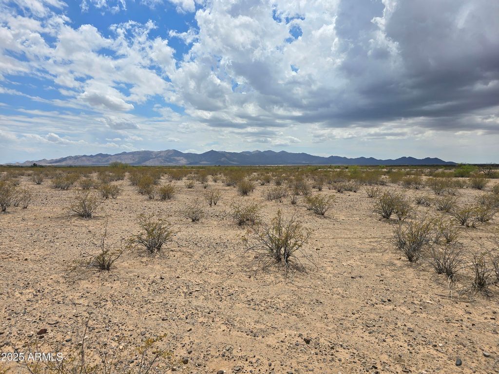 0 N 231st Avenue, Surprise, AZ 85387 — exterior