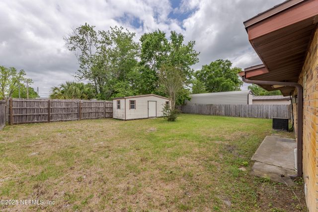 8079 PIERRE Drive, Jacksonville, FL 32210