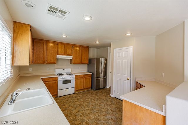 9575 GREEN SPRUCE Street, Las Vegas, NV 89123