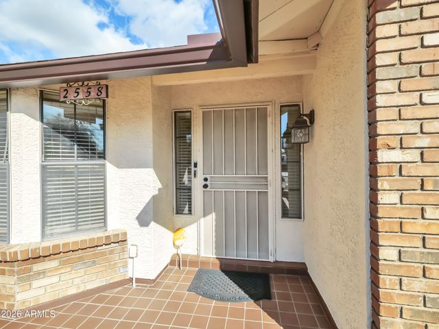2558 E INGLEWOOD Street, Mesa, AZ 85213