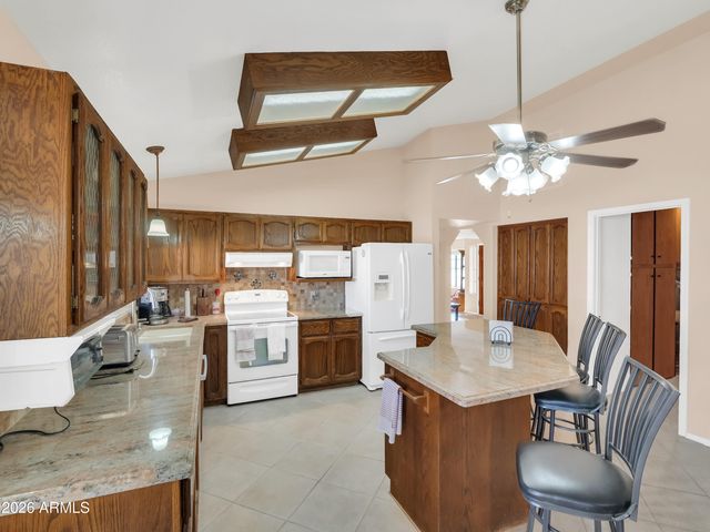 2558 E INGLEWOOD Street, Mesa, AZ 85213