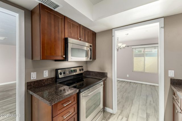 6533 N 7TH Avenue 16, Phoenix, AZ 85013