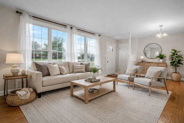 4428 Saunders Ave, Nashville, TN 37216