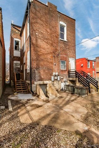 3726 Iowa Avenue, St Louis, MO 63118