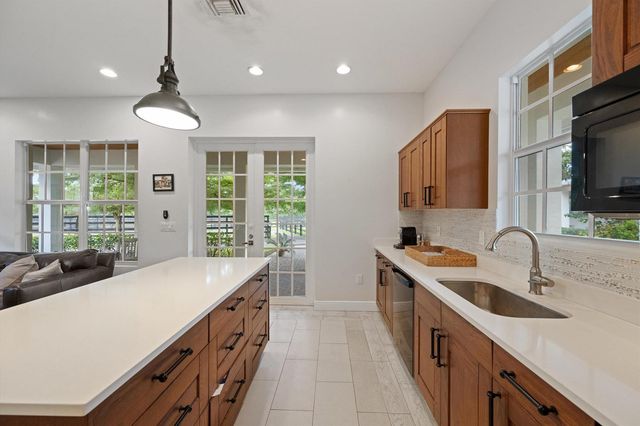 2389 King Terrace, Wellington, FL 33414