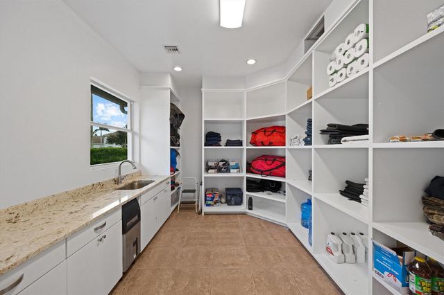 2389 King Terrace, Wellington, FL 33414