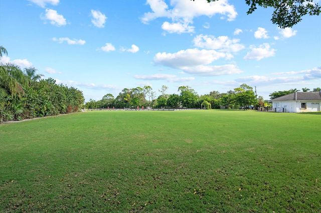 2389 King Terrace, Wellington, FL 33414