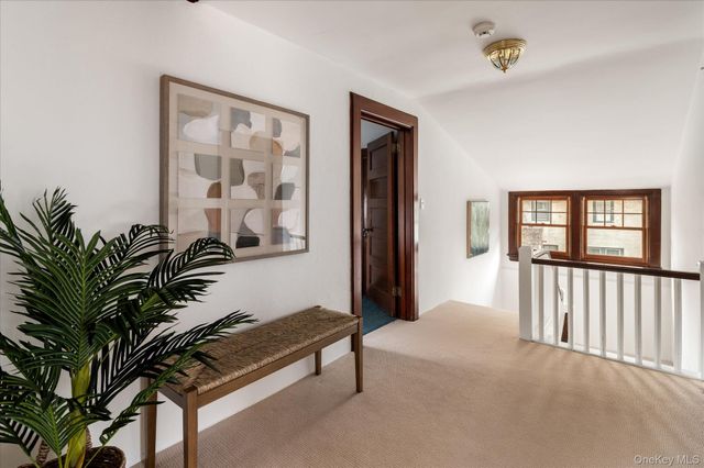 75 Oliphant Avenue, Dobbs Ferry, NY 10522