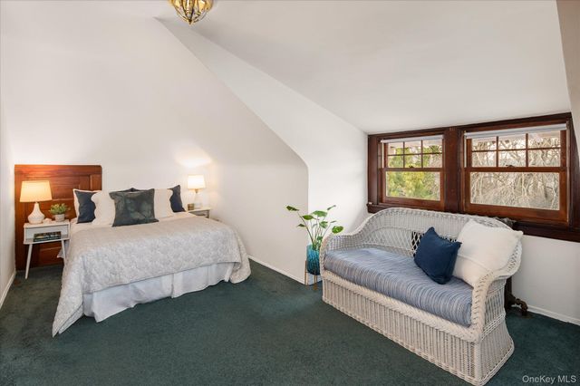 75 Oliphant Avenue, Dobbs Ferry, NY 10522