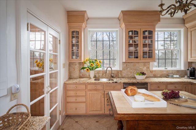 75 Oliphant Avenue, Dobbs Ferry, NY 10522