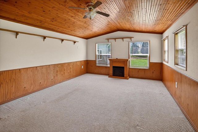 6610 Cemetery Road, Sun Prairie, WI 53590