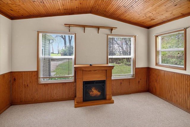 6610 Cemetery Road, Sun Prairie, WI 53590