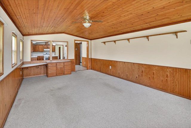 6610 Cemetery Road, Sun Prairie, WI 53590