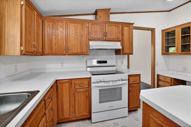 6610 Cemetery Road, Sun Prairie, WI 53590