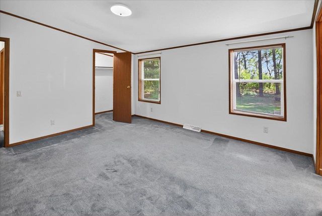 6610 Cemetery Road, Sun Prairie, WI 53590