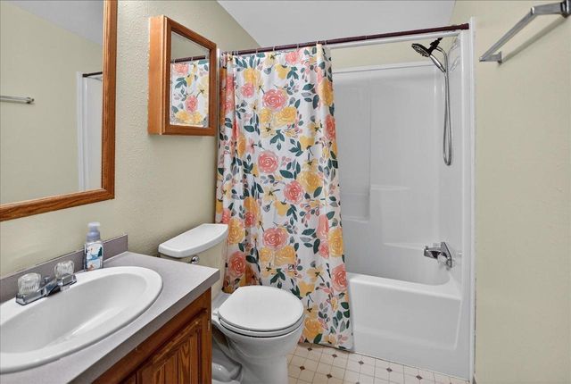 6610 Cemetery Road, Sun Prairie, WI 53590