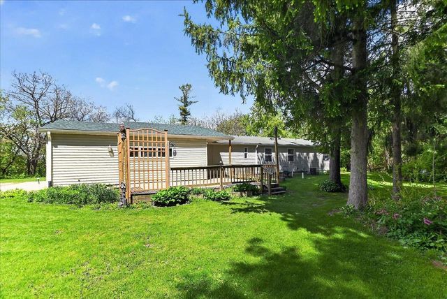 6610 Cemetery Road, Sun Prairie, WI 53590