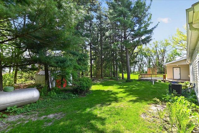 6610 Cemetery Road, Sun Prairie, WI 53590