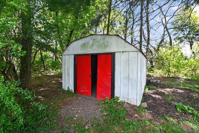 6610 Cemetery Road, Sun Prairie, WI 53590