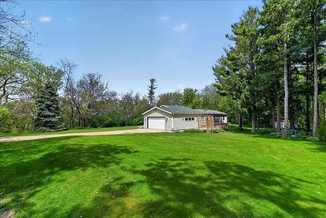 6610 Cemetery Road, Sun Prairie, WI 53590