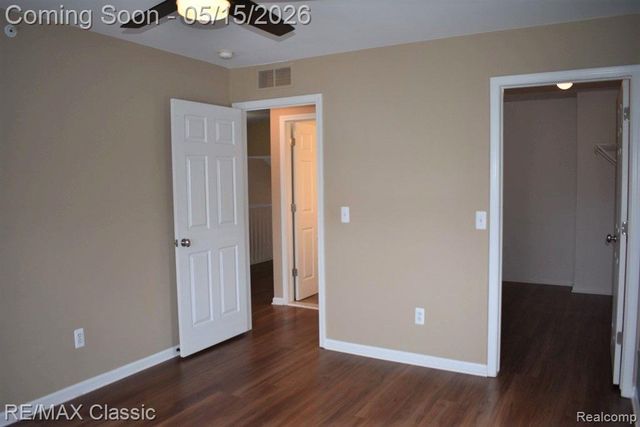 436 BOARDWALK Drive, Walled Lake, MI 48390