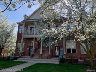 436 BOARDWALK Drive, Walled Lake, MI 48390