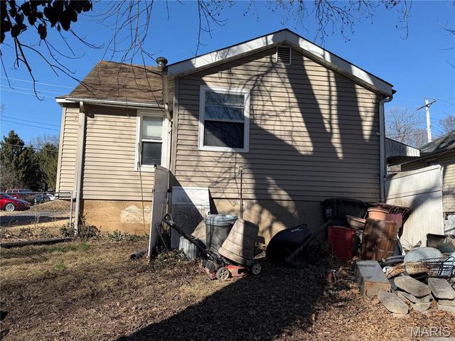 9034 Argyle Avenue, St Louis, MO 63114