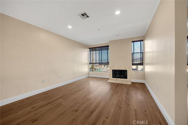 6938 Laurel Canyon 303, North Hollywood, CA 91605