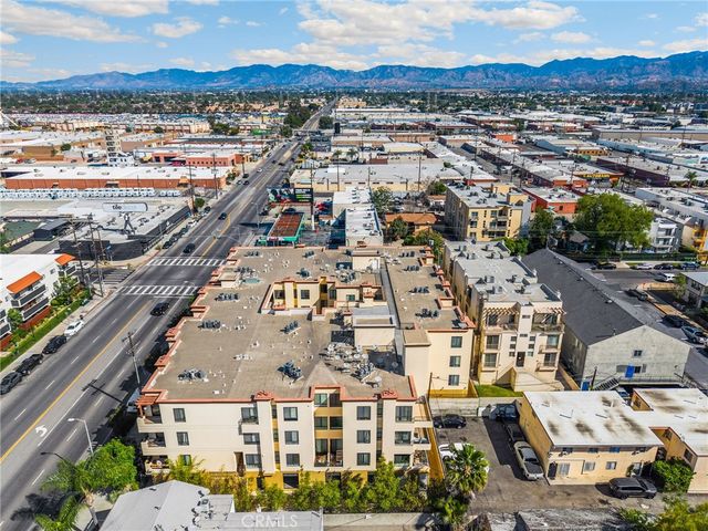 6938 Laurel Canyon 303, North Hollywood, CA 91605