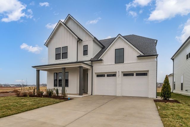 5714 Lennis Ln, Murfreesboro, TN 37129