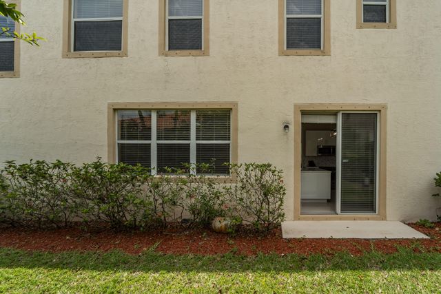 1780 Pierside Circle, Wellington, FL 33414