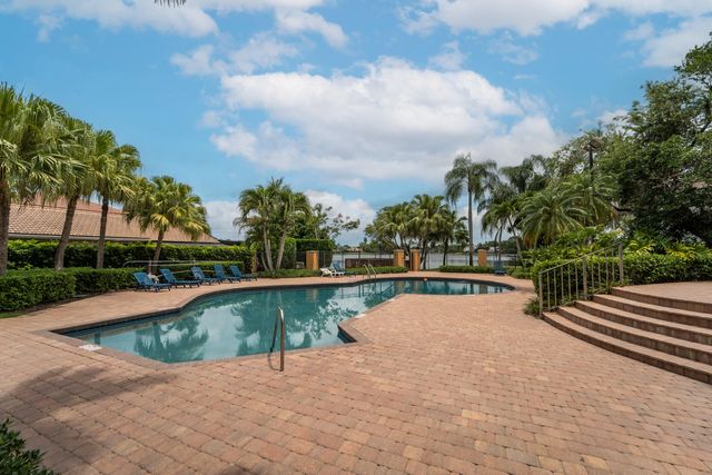 1780 Pierside Circle, Wellington, FL 33414