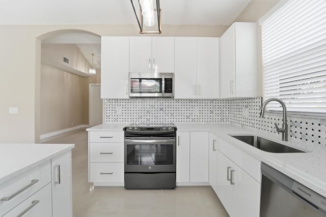 1780 Pierside Circle, Wellington, FL 33414