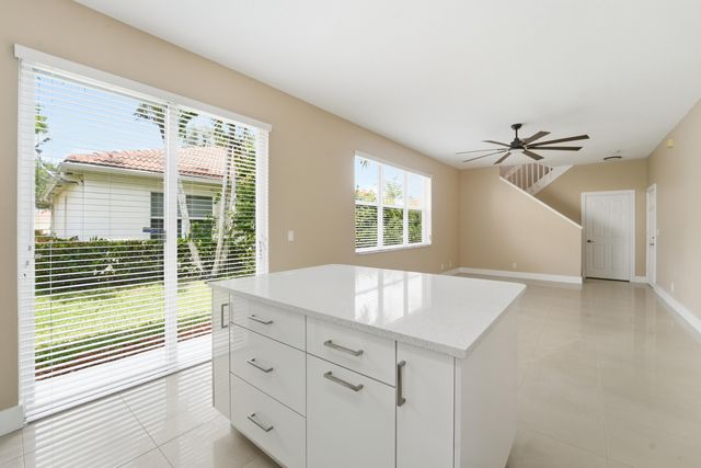 1780 Pierside Circle, Wellington, FL 33414