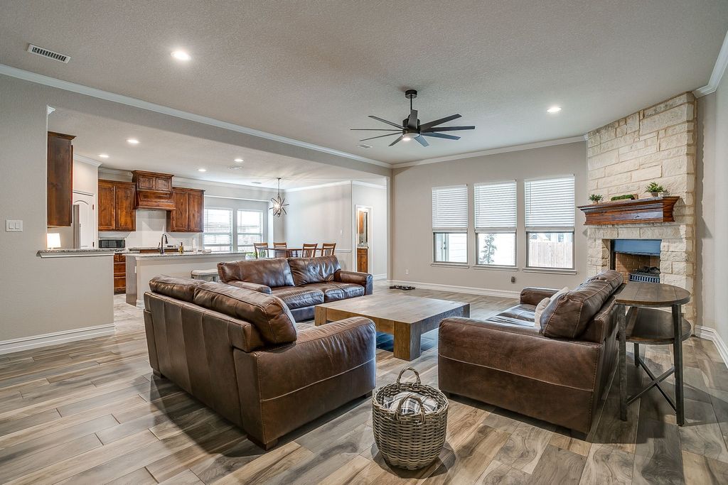 3005 Nob Hill Drive, Burleson, TX 76028 — photo 5