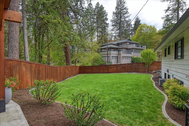 1719 S Rockwood Blvd, Spokane, WA 99203