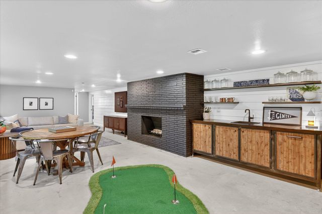 1719 S Rockwood Blvd, Spokane, WA 99203