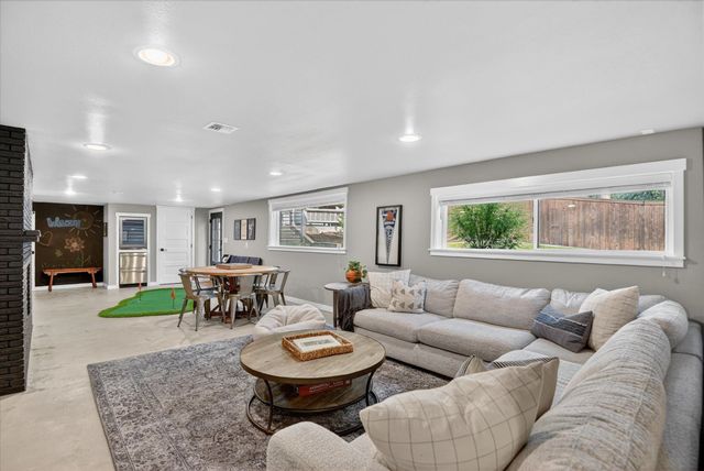 1719 S Rockwood Blvd, Spokane, WA 99203