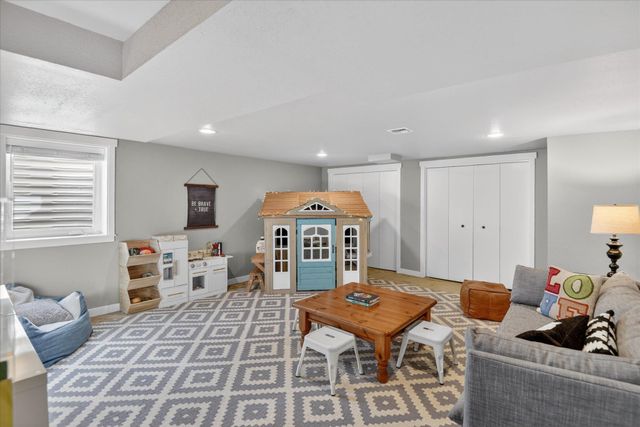 1719 S Rockwood Blvd, Spokane, WA 99203