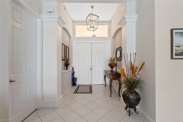 3439 Allegheny CT, Naples, FL 34120