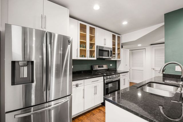 4457 N Magnolia Avenue G, Chicago, IL 60640