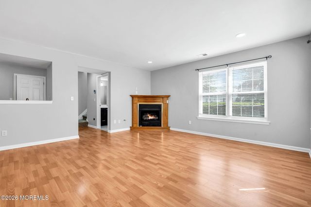 21 Forrest Court, Tinton Falls, NJ 07753